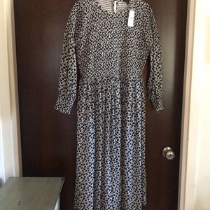 Ann Taylor - Long sleeve print dress.